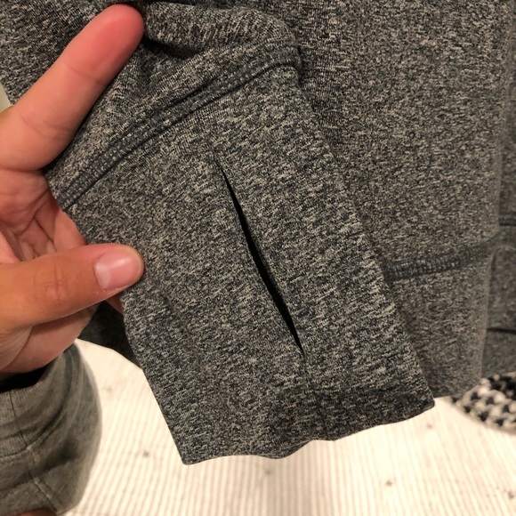 VS PINK MOCK NECK SWEATSHIRT - Picture 3 of 4